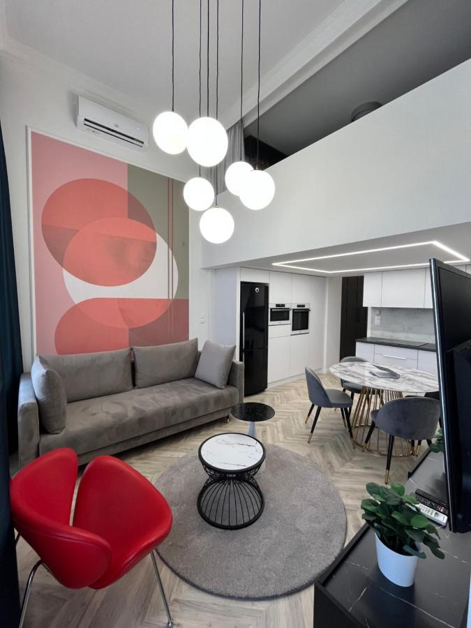 Central Gallery Apartment Debrecen Exteriör bild
