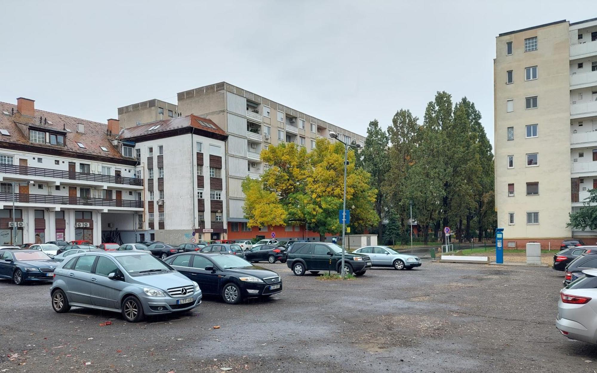 Central Gallery Apartment Debrecen Exteriör bild